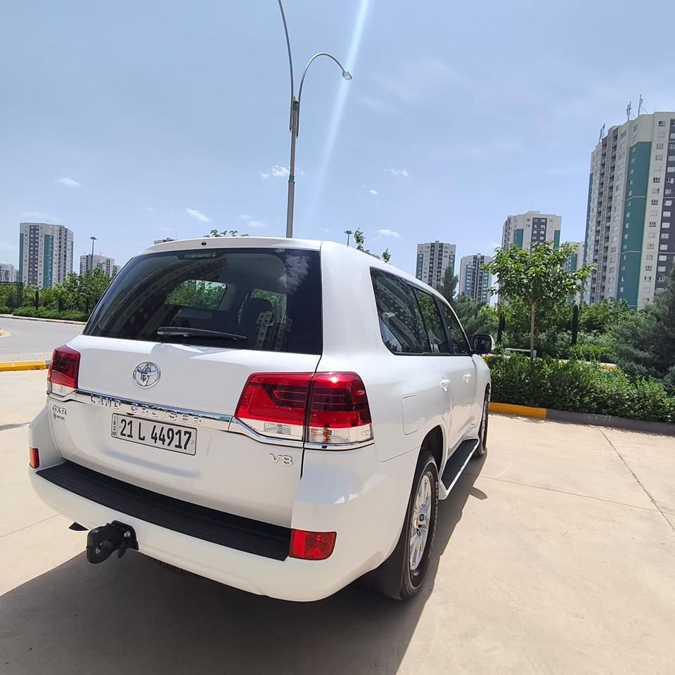 لاندكروزر ٢٠١٩ 
GX 
V8
ماشيه ٣٦ الف حقيقي بالشرط
ثلاجه شاشه كبيره سكان فوليوم 
مكان سليمانيه
بيع جاملغ امامي بمب بدون تفتيح 
***********
سعر ٤٦٠ و بيه مجال
