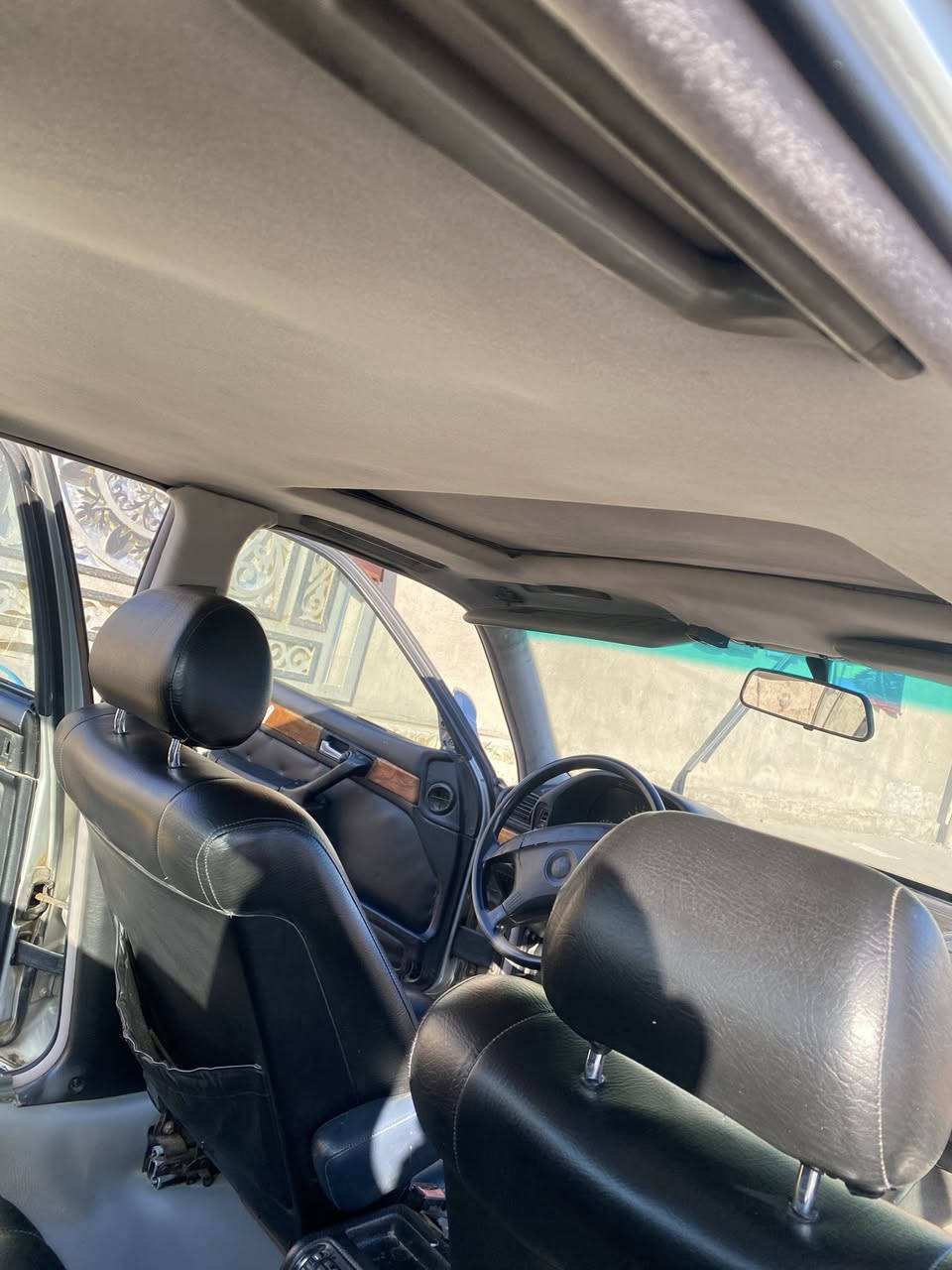 لبيع 730 موديل 94 السعر 55 وبيه مجال هزه جديده رقم جديد كهربايه كله شغل السياره خير العنوان الفلوجه ***********
