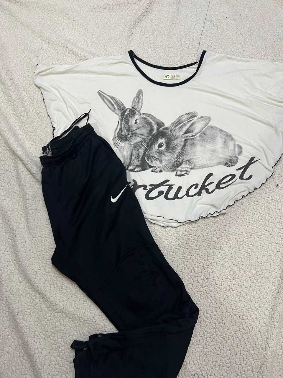 سلام عليكم تراك نساىي القطعه على 4 فالينه قماشه تخبل


**إذا كنت صاحب هذا الإعلان وتريد حذفه لأي سبب، رجاءا أرسل رسالة إلى الدعم الفني**