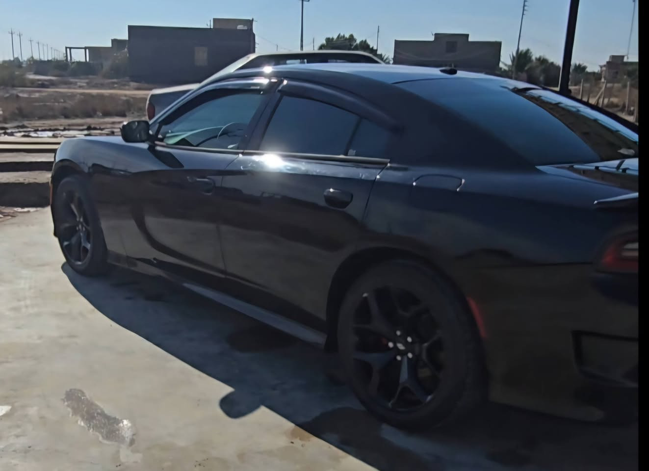 السلام عليكم جارجر للبيع رقم بغداد نكليزي موديل 2018 معلايه 20 مكينه 3 و600 سونار موجود سياره جاهزه مابيه مابيه نقص توني مسويله ادامه تخم تاير گير حداديه تبريد كلها جديد مكانها السماوه السعر 185 وبيها مجال رقمي***********
