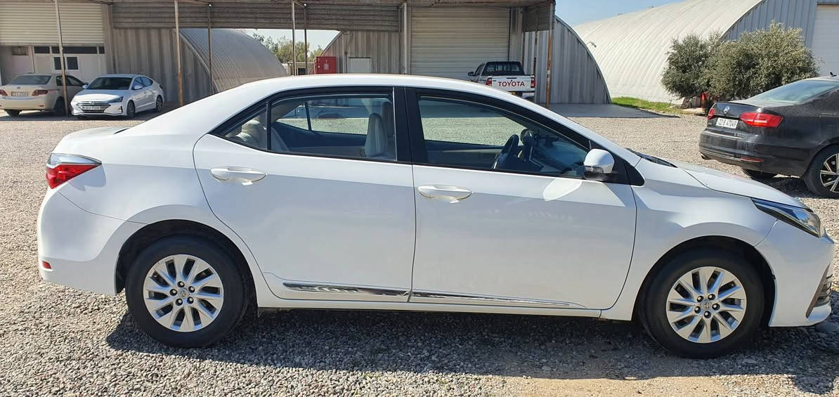 تۆیۆتا کرۆڵا بیکاشۆ 2018 خلیجی مەکینە گەورە 20  گێچ سەردەشبوول بیلادی دوو سویچ کۆنڕوڵ و سویچێکی زیاد ، داشکامی بۆ دانراوە + کۆبۆنی بانزین بۆ فرۆشتن ڕەقەم هەولێر دوو پارچەی تەنیا ساردە کوتە هەردوو دەرگای لای سەکن  هیچ تری نیە پێش و پشت کەپس بە شەرت گێر و مەکینە کەپس تەبرید بەشەرت تازە تاخم پێشی بە کاملی داگیراوەو توندکراوەتەوە و ڕۆن و فلتەری ڕۆنی گێڕی کامل تازە گۆڕاوە هەمووی بیلاد شەریکە، هەزەی نوێ سەنەوی و ڕێگاو بان تا نزیک 2031 نوێیە بەناوکردن بەشەرت سەیارەکە لە هەولێرە  واتسئەپ ڤایبەر 👍*********** أربيل, العراق
