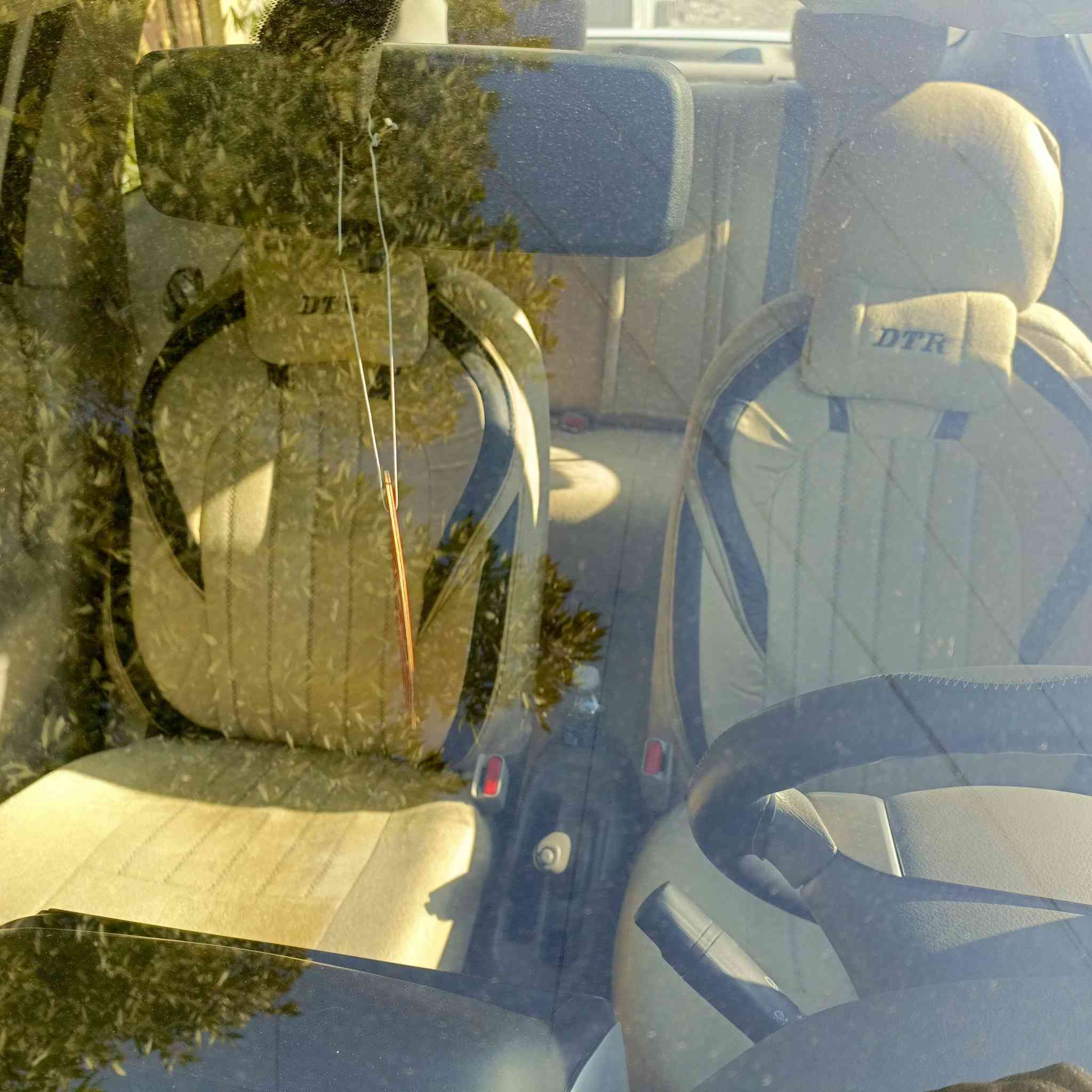 سلام عليكم نيسان صني الهندي بليته زركه ضمان شركة السورشباك النحله الجديدمديل 2024 ماشيه 5الاف أرضية مغلفة جلد دوشمة كشنات سياره أخت الزيرو سياره مكفوله عده طخه بسيطه بالدعاية الخلفية موضحه بالصور
السعر 134 مكاني بغداد
***********
