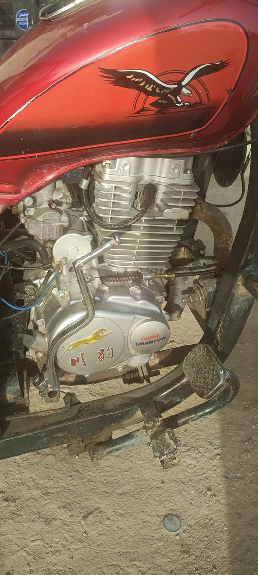 سلام عليكم ستوته جمره للبيع موديل 2015 محرك 25 صارلي شهر من شاد المحرك الستوته مامتعوبه ابد الله شاهد تاخذ كفاله عامه سعر مليون ونص وبيه مجال الطيبين ***********
