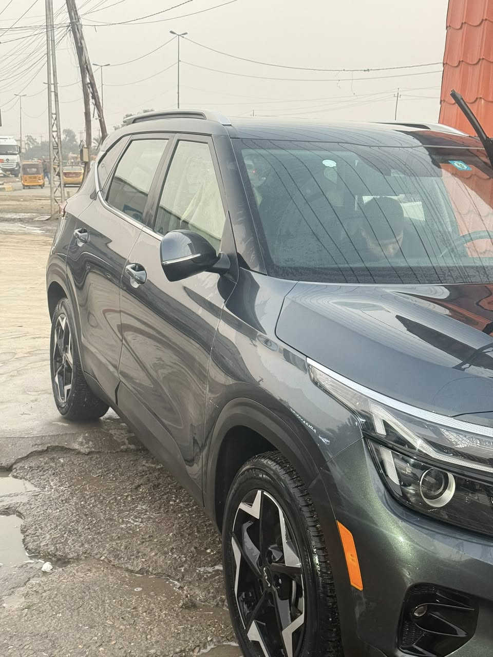 كيا سيلتوز وارد امريكي مكينة ٢٠٠٠ دوش
موديل ٢٤ ex فول عدى البانوراما تعتبر بالنسبة للسيلتوز

مكينة 2000 دوش المعتمدة بالعراق 
شاشة متصلة ديجتال كار بلي
حساسات جانبي وامامي والخلفي تكدر تشد وتشغله
اشاير بالمري وحساسات
دفع رباعي ومانع تزحلق
٣ وضعيات قيادة 
نشرة داخلية محيطية بالدشبول
كرسي سايق كهربائي بالكامل
وتدفئة مقاعد الأماميات فقط
ماشية 60 ( دخلت ٣٠ ومشت بالعراق ٣٠)

حادثها صندوك وتم تبديله بالعراق واذا تحب انطيك الصندوك القديم حتى تشوف الحادث بتفاصيله عادي

سيارة مابيها اي عطل من دخلت ومن هي هسه عندي كلشي مكفول وبأسمي وتحويل ثاني يوم ما اطول

للتواصل ***********
