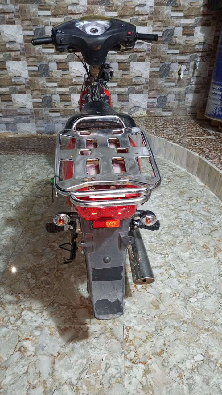 سرفيز للبيع مكينه مكفوله 
كهربائية شغاله نكره سلف 
دشبول جديد بك لايت جديد
درع موجود باتري جديد
ماطور جاهز حته درعه موجود
السعر 450 وبي مجال 
الاتصال ***********
***********
