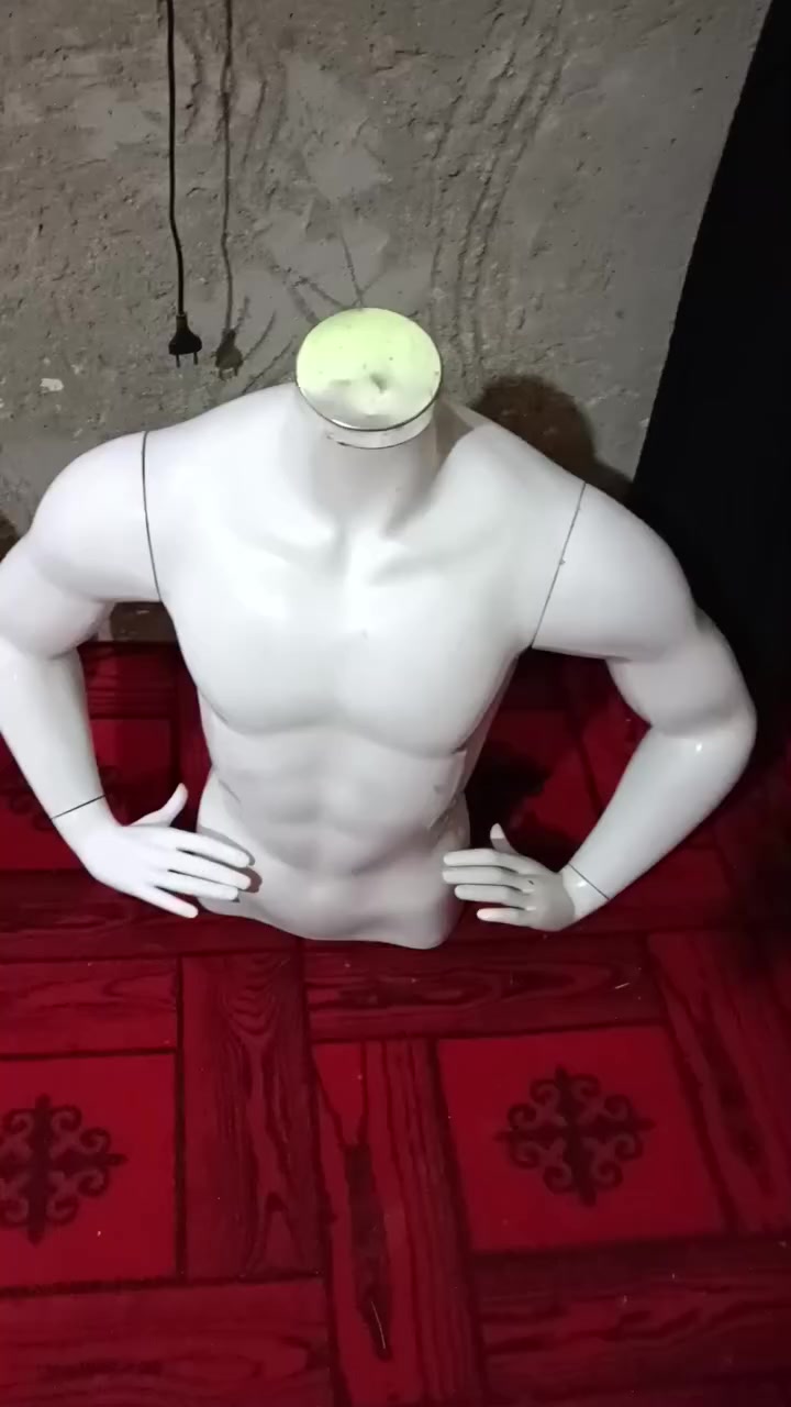 سلام عليكم أخوان ملكانات نص بدي گارد ثقيل للبيع العدد 5 العنوان الكوفه شارع المعمل السعر  125للأتصال ***********
