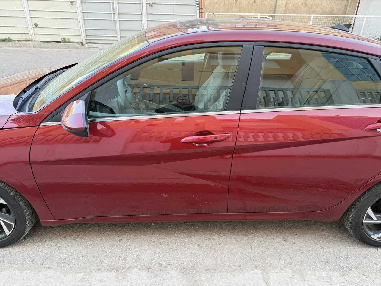 السلام عليكم ورحمة الله وبركاته
النترا 2024 وارد امريكي SEL ، مرقم بغداد 

 المواصفات :

 بصمة , سلايد 

تشغيل عن بعد ،فول تحكم استيرن

 مود درايف ،اوتو بريك

 مانع انحدار  ،رادار نقطة عمياء

 شاحن وايرليس ، تبريد منفصل 

بك لايت لد ، ويل كب 17 

 شاشه ديجتال وباقي المواصفات المعروفة 

محرك 2000 دوش

الممشى 7،000 m

السيارة مدوشمة عام ، بولش عام 

السيارة ليبل واحد بدون أي تبديل  ، الحادث جاملغ الخلفي بارد 

 العنوان بغداد ، السيدية 

السعر 190 وقابل للتفاوض 

للتواصل  ***********
