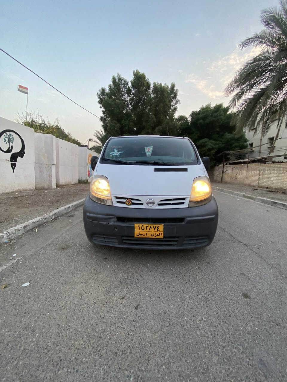 نيسان بريماستار براد موديل 2004
رقم اربيل معفي من الضرائب شرط التحويل 
قطعتين صبغ بدون دواخل اي معجون 
سياره جاهزه من كلشي  محرك و كير جاهزات 
محرك تيوتا 2400 
منظومه تبريد البراد شغاله 
كهربائيات كلها شغاله 
سياره جاهزه
مكان السياره بغداد 
***********
*********** 
السعر 68 وبي مجال
