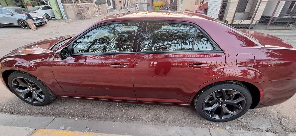 السلام عليكم
للبيع 
اوباما 300S
2023
ماشيه 25الف ميل 
امريكي كلين
مكانه بغداد 
سعر37000$وبيه مجال 
***********
