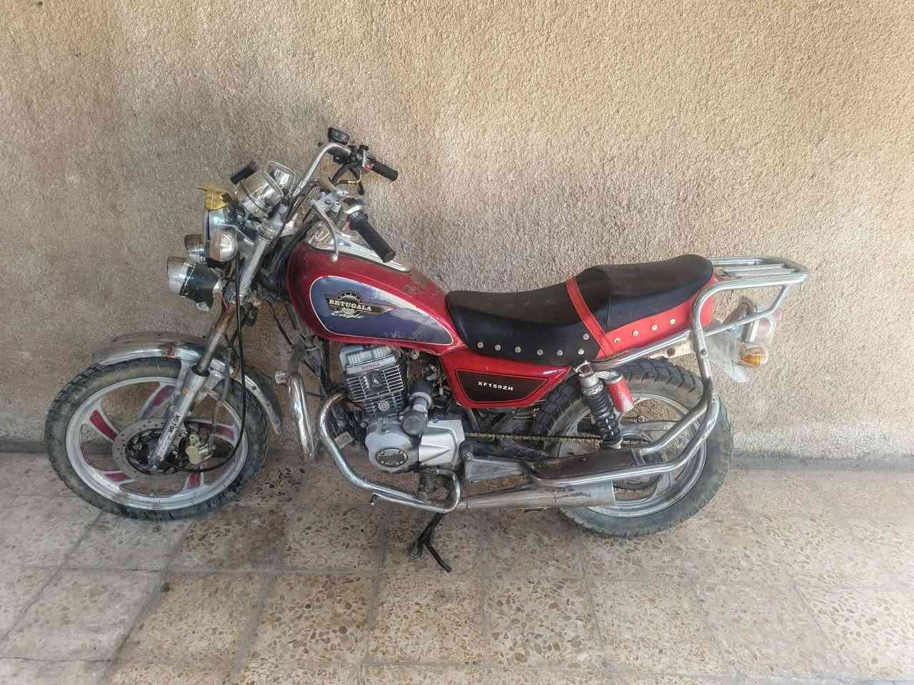 سلام عليكم دراجه للبيع هارلي السعر ٣٥٠ بي مجال
***********
