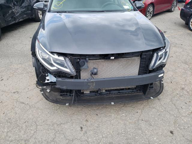 السلام عليكم
كيا اوبتما موديل20 
سليمانية بسمي
السيارة كلين صور الحادث بلمنشور بدون قطرة صبغ بدون حادث بدون ايرباك بدون تبديل اي شي بجم بلادي كبس لايتات بلادية
مكفوله من الشخوط والضربات والبارد
مواصفات عاديه 
رادارات &حساسات & انظمه قياده& كامره دوارة
صدر وتخم تاير جديد
ماشيه62 
رايدها ب148 وبيها مجال
مكان بغداد
للاستفسار ***********
