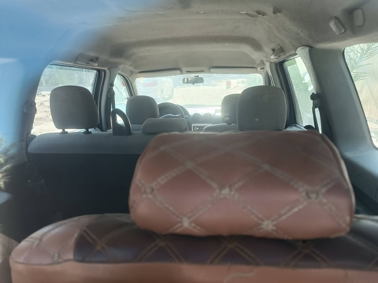 السلام عليكم ورحمة الله وبركاته  رينو لْـۆ كان سياره رقم شمالي اسليمانيه السياره احلئ من الصوره كير جديد مشط جديد حداديه كامله جديده اتريد وكاله اتريد مداور السياره كلش حلـِۈۋ‏وھّ قطره صبغ مابيه بس باب الصدر بي ضربه ومرجعيه بارد  ولا خياس موجوده في محافظه النجف قظاء غماس وذا مراوس افضل بسياره احدث سعره 38وبيه مجال رقم الهاتف ***********
