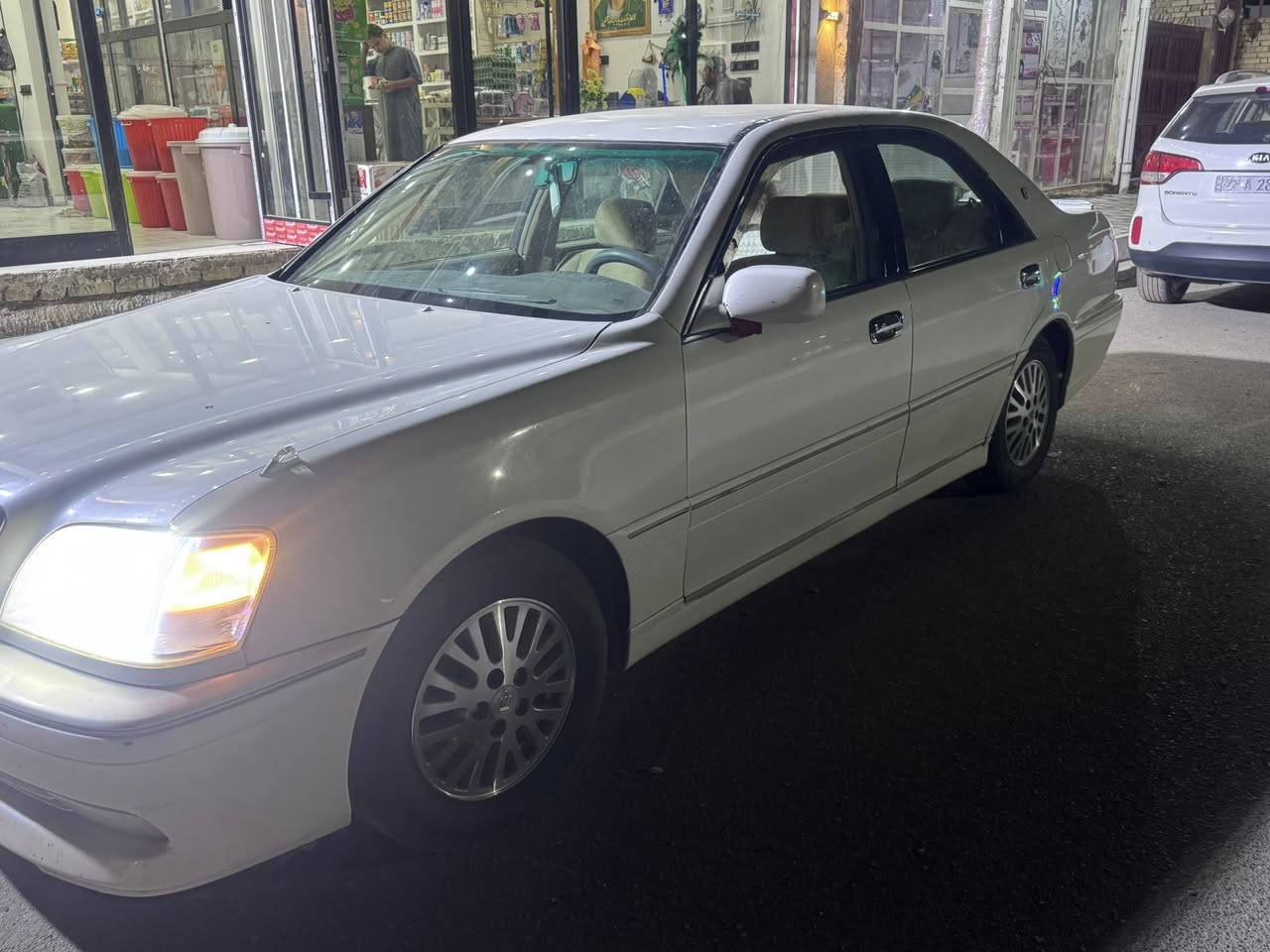 البيع ملكه موديل 2004 رقم بصره بدون ضباره رقم صدامي بصره مكفواله لا ضربه ولا كص ولا نقل جثه سياره جهاز محرك فيفتي السعر ٧٠ نتصل***********
