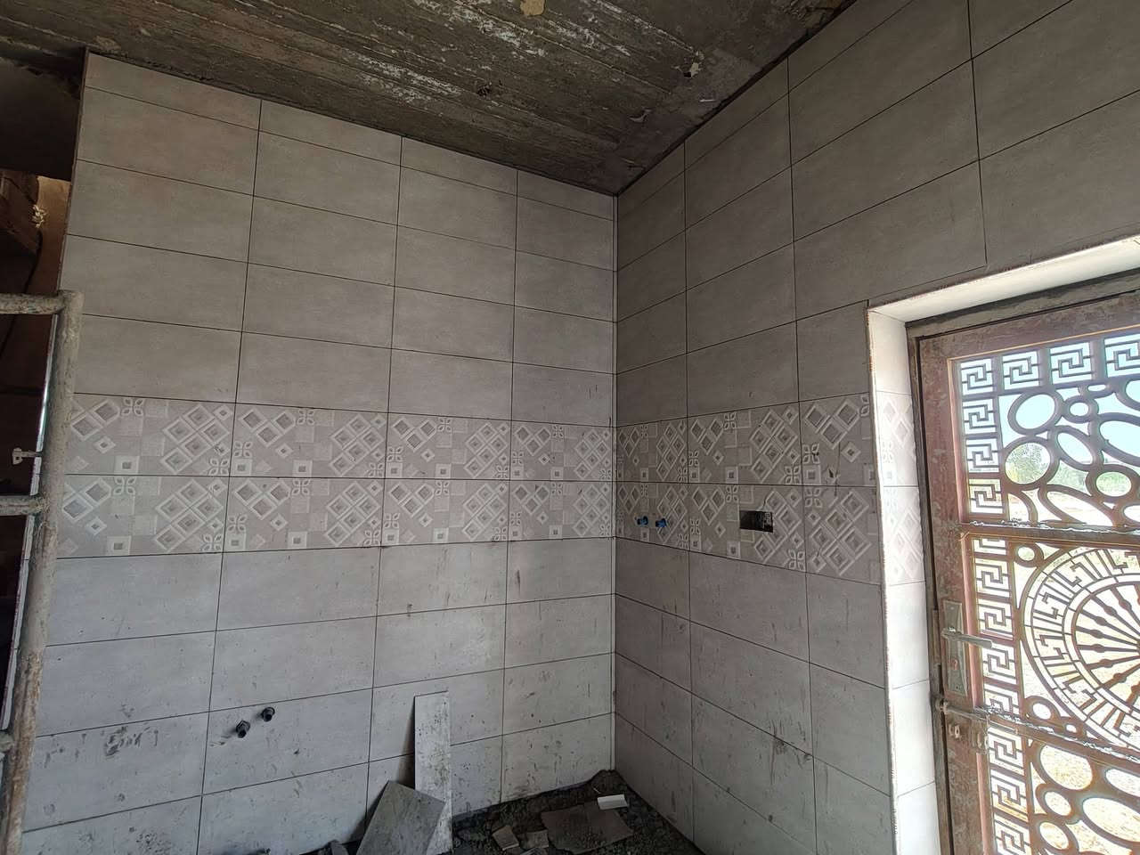 شغل سيراميك درجه اولا گبان ليزر
ولا غلطه وبسعر مناسب 
***********
