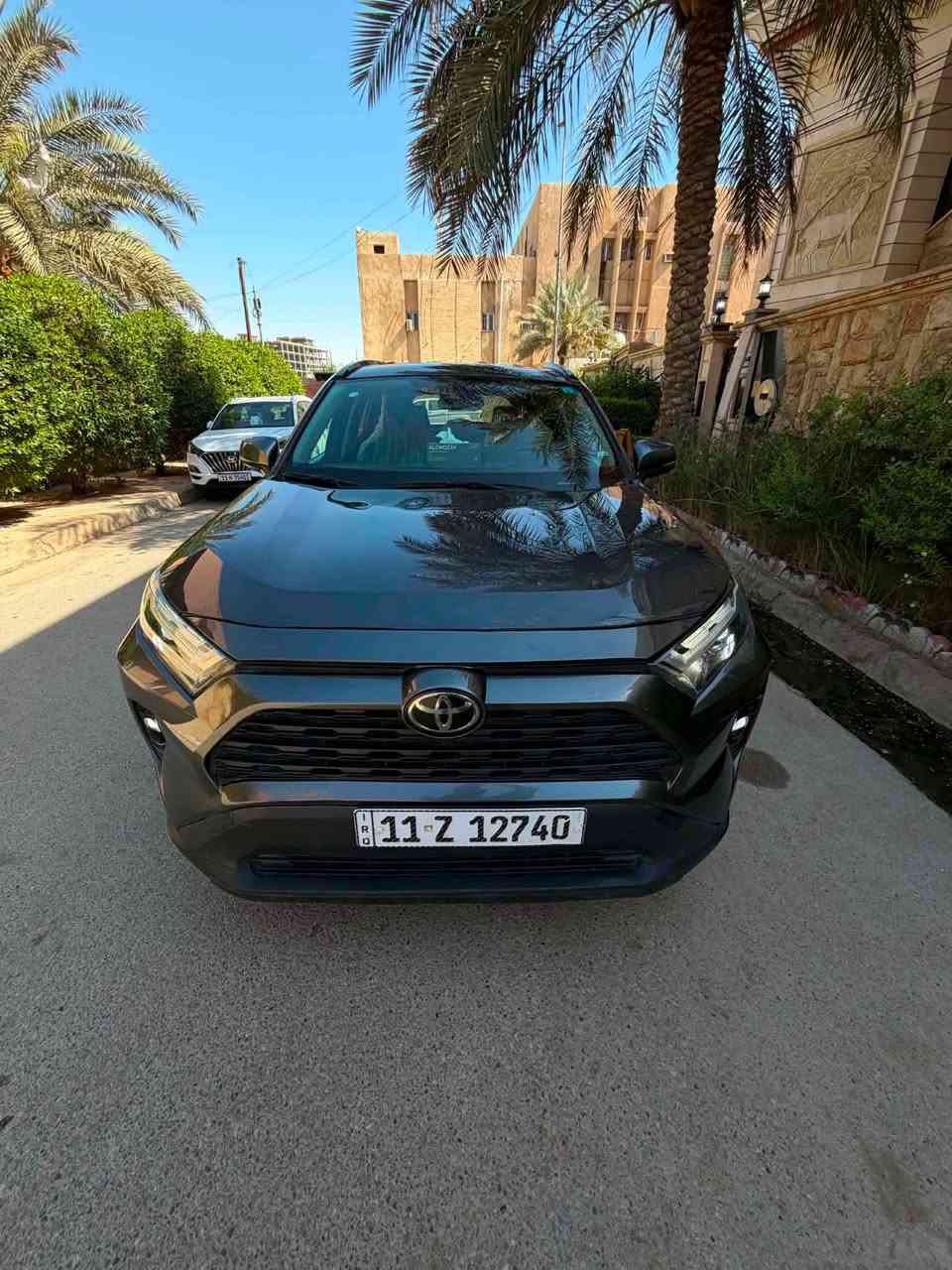للبيع Rav4 فئة XLE موديل 25 وارد امريكي
بدون صبغ بدون تبديل فقط بارد 
🚀 #مــواصـفــــات
ماشية 16 رقم بغداد 
▪️بصمة تشغيل
▪️بصمة ابواب 
▪️لايت زنون حاجب
▪️لدات امامية
▪️بلوجكترات امامية
▪️ردار امامي لمنع تصادم
▪️كامرة امامية لمنع انحراف المركبة
▪️سلايت روف قمارة
▪️رادار جانبي نقطة عمياء 
▪️لدات خلفية 
▪️دبل اكزوز 
▪️محرك 2500 
▪️كامرة خلفية دوارة
▪️ويل كب كروم
▪️كراسي مخمل
▪️كراسي كهرباء
▪️شاشة كبيرة نفكيشن كار بلي
▪️أنظمة قيادة ايكو سبورت نورمال
▪️سايد بريك بصمة
▪️لايتات اوتو ذكي
السعر 232 وبيها مجال بسيط
مكان السيارة ديالى 
للاستفسار//***********
