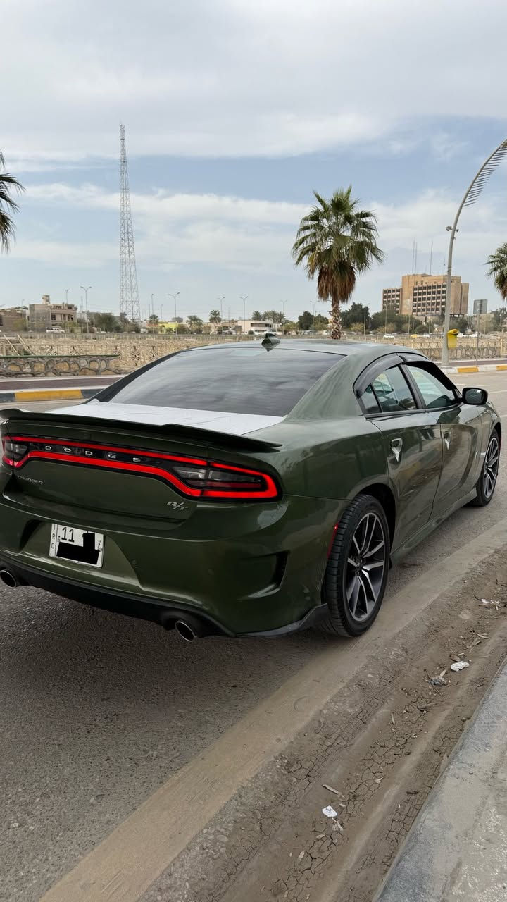 السلام عليكم
للبيع دوج جارجر 2023 RT النداء الاخير سوبر تراك باك وارد امريكي ماشية 7 الاف رقم بغداد الدولي الجديد باسمي تحويل ثاني يوم محرك 5700 هيمي 8 سلندر 
مواصفاتها :
بصمة
شاشة كبيرة
كاميرا خلفية
تشغيل عن بعد
تحكمات ستيرن
كشنات حضن
وباقي مواصفات الجارجر معروفة

السيارة بيها 3 قطع صبغ و قطعتين كلير مال امريكا

مكان السيارة / ديالى - بعقوبة
للاستفسار / ***********
