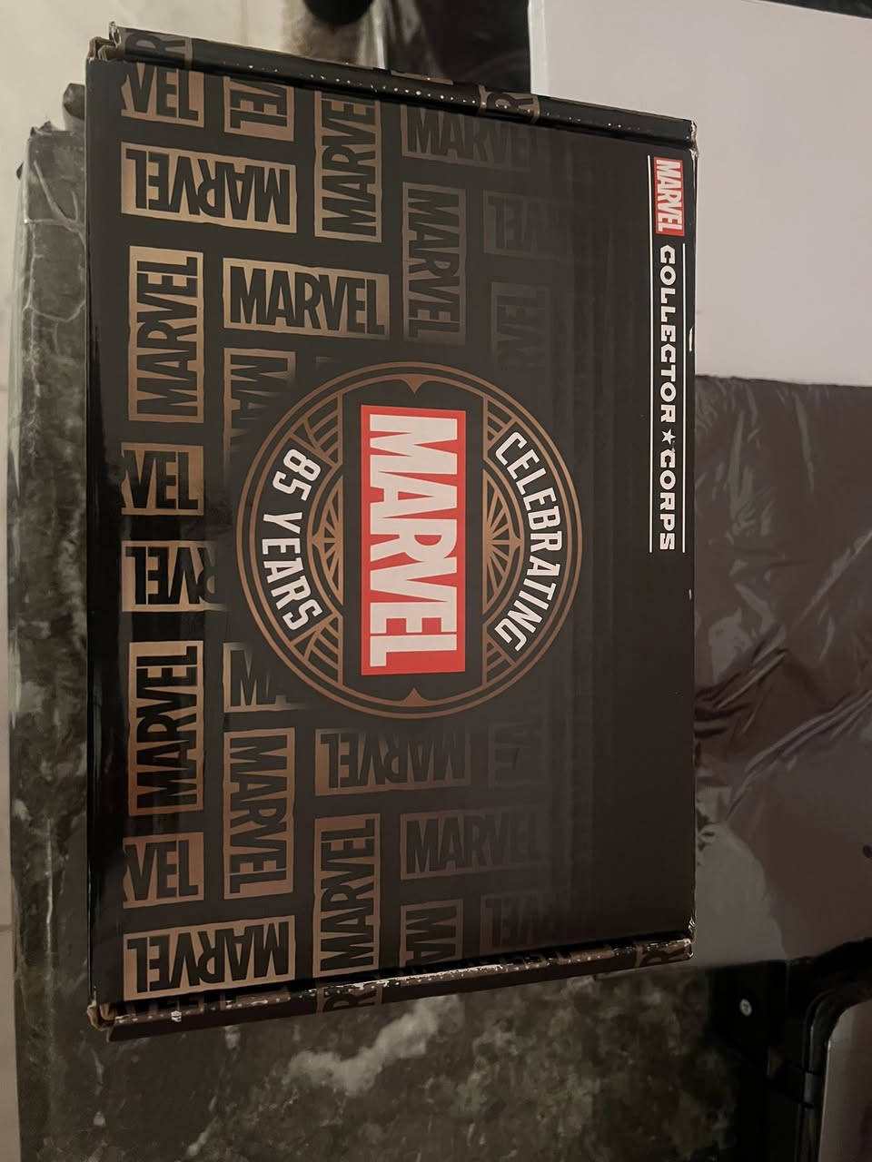 بوكس Marvel Collector Corps إصدار احتفال 85 سنة لمارفل
يحتوي على:
*فنكو بوب اصلي عدد ٢
* تيشيرت مارفل
*ستكر ابطال مارفل
*بروش مارفل
 الحالة جديد بس فتحت الكارتون الخارجي
 مناسب لهواة مارفل وفنكو بوب الي عاجبه ينطي بي سعر


**إذا كنت صاحب هذا الإعلان وتريد حذفه لأي سبب، رجاءا أرسل رسالة إلى الدعم الفني**