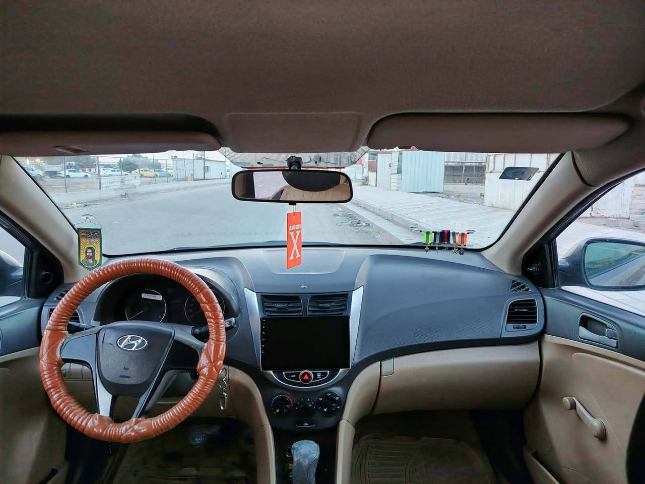 سلام عليكم اكسنت مديل 2013 . رقم مثنئ انكليزي بسمي 
سياره بيهه قطعتين تبديل بدون دواخل مكينه 1600 
كير مكينه حداديه مكفولات سياره جاهزه وحلوه 
#مكاني #نجف #حي #الرحمه. #سعر 80 وبيه مجال 
***********
