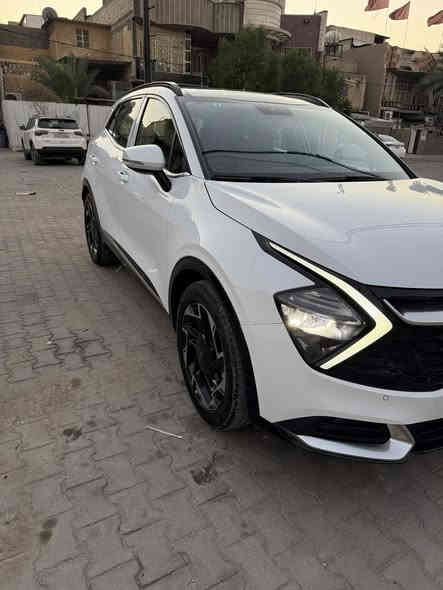 السلام عليكم 
سبورتج 2024
موصفاته 
بنوراما 
حساسات إماميه خلفيه 
صندوق كهرباء 
مري شفط
سايد بريك بصمه 
كشنات تدفئه مع ستيرن
السياره موصفات الجيني بس مو جيتي يعني فول 
السياره بيه بارد بل باب عكس السايق وبل جاملغ الأمامي عله جهه السايق هم بارد وبيه بارد بل جاملغ الأماني عكس السايق 
رقم السياره بغداد 
السياره ماشيه 15 الف 
السعر 240 وبيه مجال بسيط
رقم التليفون ***********
