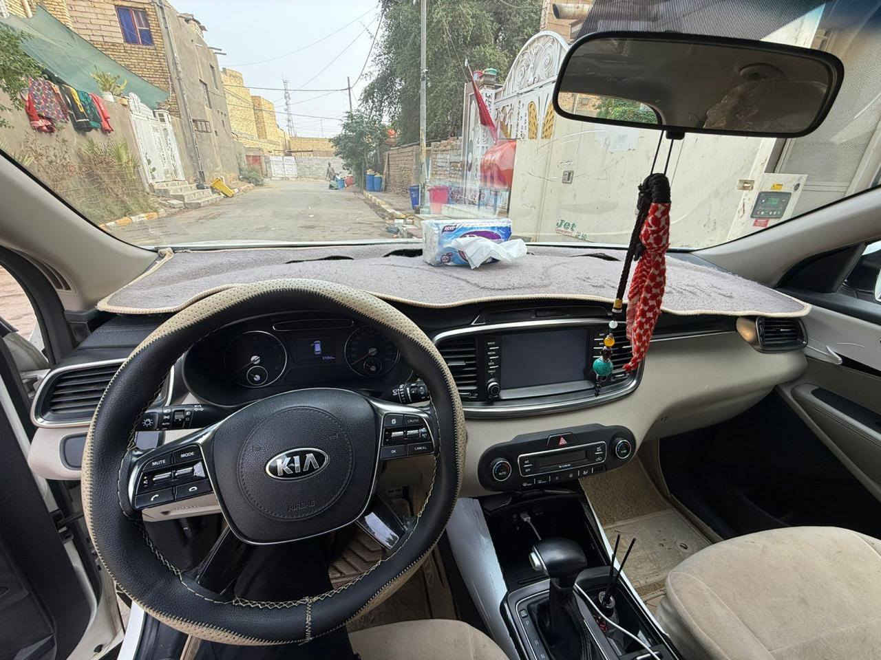 بسم الله الرحمن الرحيم
كيا سورنتو للبيع جديدة معنا كلمة 

موديل 2020

مكفوله كفالة عامة من كلشي 

61ماشية

رقم ميسان  

باأسمي شخصيا

زراك لايت

لايت زنون بلادي

حساس أمامي وخلفي

اناره ترحيب

اناره بيده

ويل نيكل

جنطه شفط

كامره خلفيه

٣ قطع تبريد

٧ راكب

داخل بيجي

كشنين الأمامي كهرباء

بلوتوث

تحكم استيرن جهتين

ارضيه مغلفه جلد

بردات أبواب خلفيه

بصمه
مكينه v6
للاستفسار الاتصال على الرقم

السعر 275

*********** إتصال ع رقم
