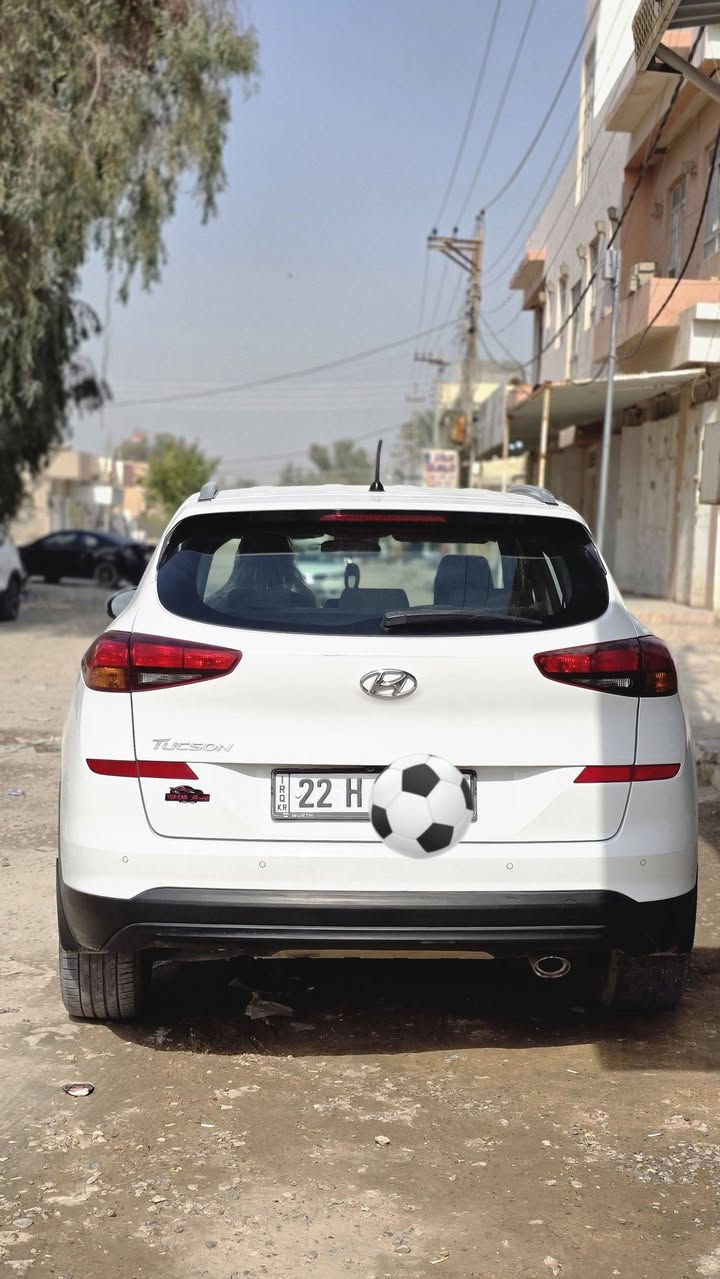 السلام عليكم ورحمة الله وبركاتو توسان البيع موديل 2020 حساسات كامله تخم تاير اي ضرر مابيها مكفول من الرقم الرقم كير وحرك مكفولات ايشي بداخل السياره مكفول  خليجي  بصمه قطعتين تبريد  رقم اربيل الرقم الجديد مكانتها دوش اشاير بالمري  كامره خلفيه  مكانها السياره سامراء قرب الإمام علي الهادي على الاستفسار والاتصال *********** او ***********  تحياتي الكم
