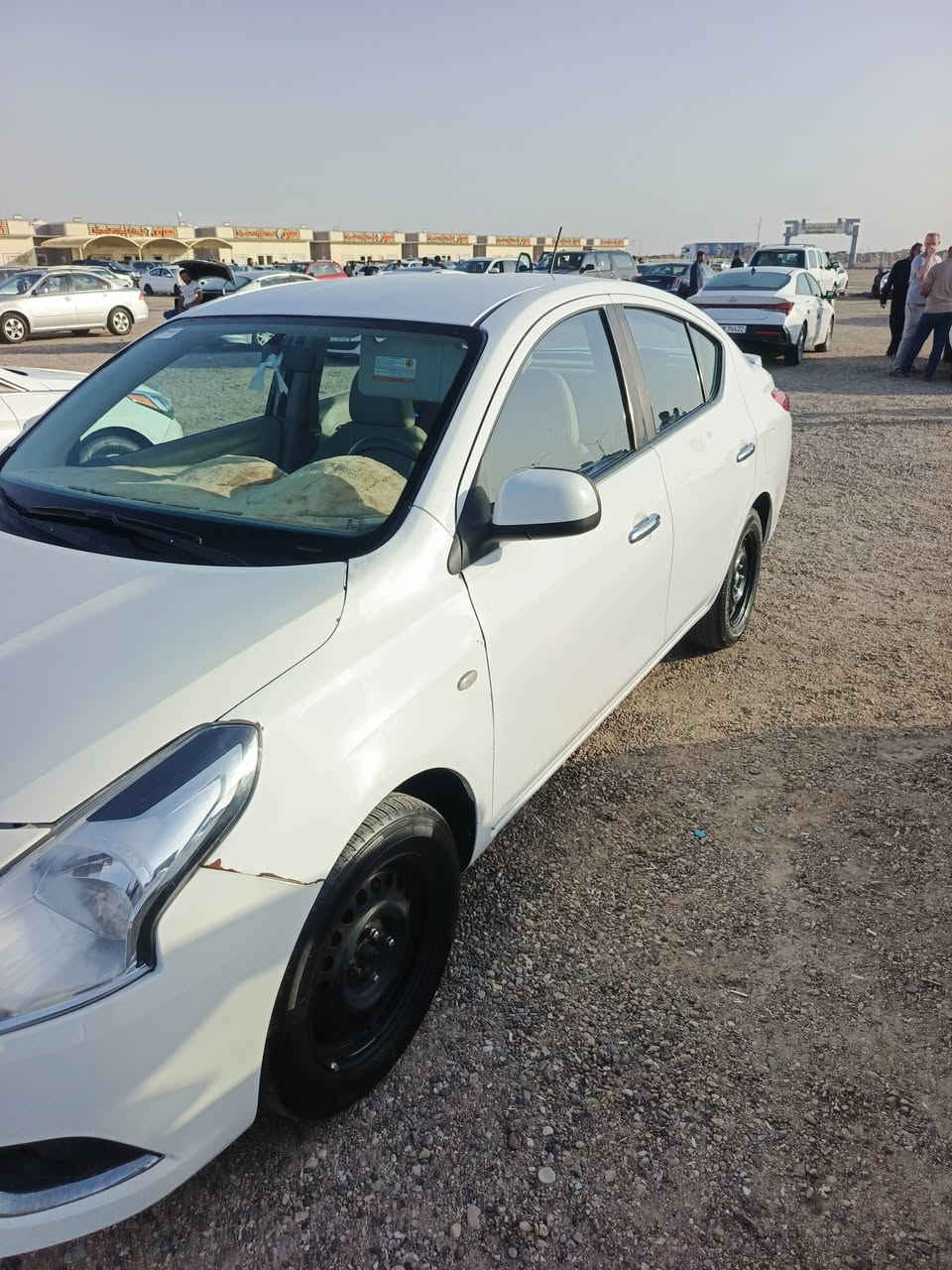 سلام عليكم
نسيان سني هندي بليته زركه موديل 2022 بارد بل جاملقات بنيد مبدل اليرباك طاك الباقي كفاله عامه  البصره القبله حي المهندسين السعر شده وبيه مجال بسيط ***********
