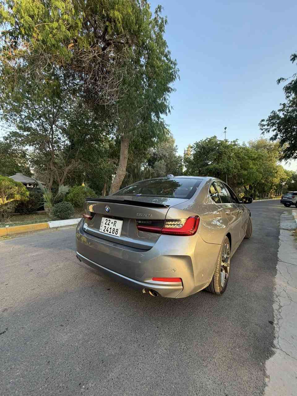 السلام عليكم
للبيع BMW 330i موديل 2025 وارد امريكي قطعتين صبغ فقط
اللون سلفر
ماشيه 25 الف السياره جديده كلش كامله من كلشي صفر مسج 

الضرر قطعتين صبغ باب السايق و خلف السايق و الجاملغ الخلفي بي بارد ايرباكات سليمه كلها فقط مال البرده طاك جهة السايق
فول مواصفات ميحتاج اكتبهن معروفه مواصفات ال330i
سعرها بسعر موديل ال23 و 24

السعر المطلوب 339$ وبيها مجال
صور الحادث و رقم التليفون موجود داخل المنشور شراي خابرني وتشلع عيوني
***********
