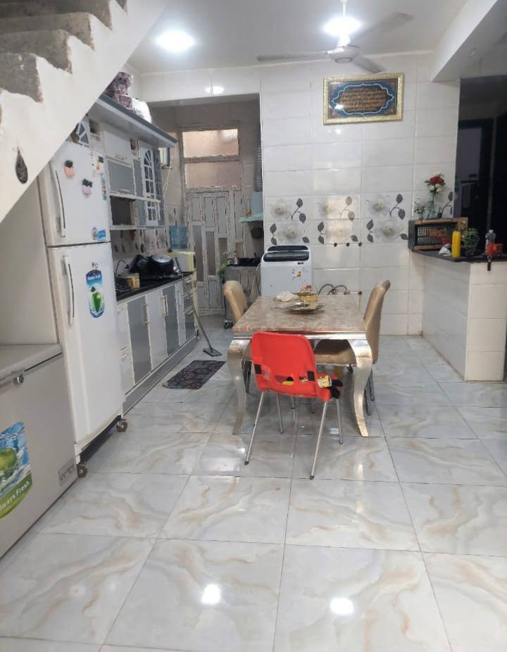بيع مستعجل🔥تم تنزيل السعر بيت في كربلاء حي الحر الثوره🌲 خلف اسواق فائز جهة السريع مساحة🌲172م طابو صرف البيت جديد طابقين🏘 الثاني هيكل والاول كامل حاليا غرفتين مع ملحقاتة🏡 بناء درجه اولى السعر مناسب جدا 230 للاستفسار ***********🌲***********
