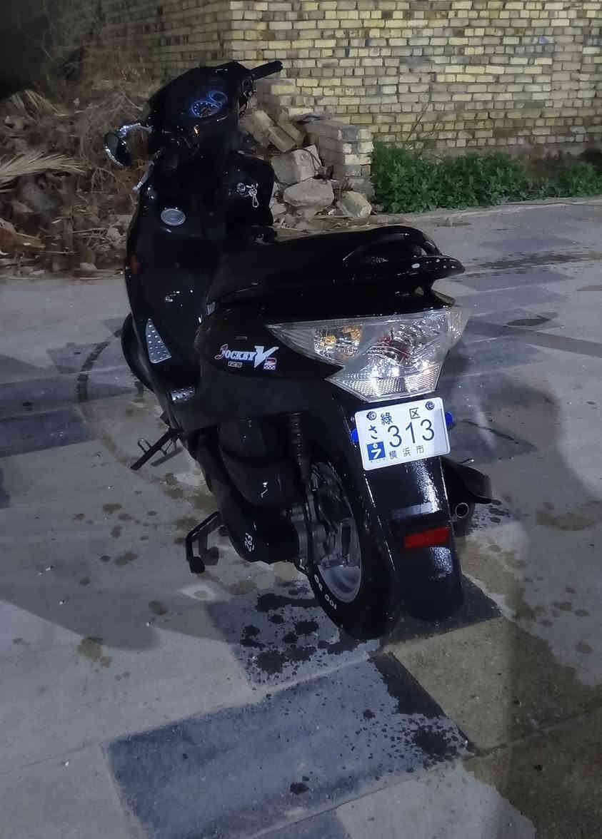 سلام عليكم دراجه البيع كامكو V2  كفاله عامه مكينه 150 ما مفتوحه دراجه خير من الله ما ناقصها شي موديل 16 السعر 1100 او بيها مجال تواصل *********** مكاني رفاعي
