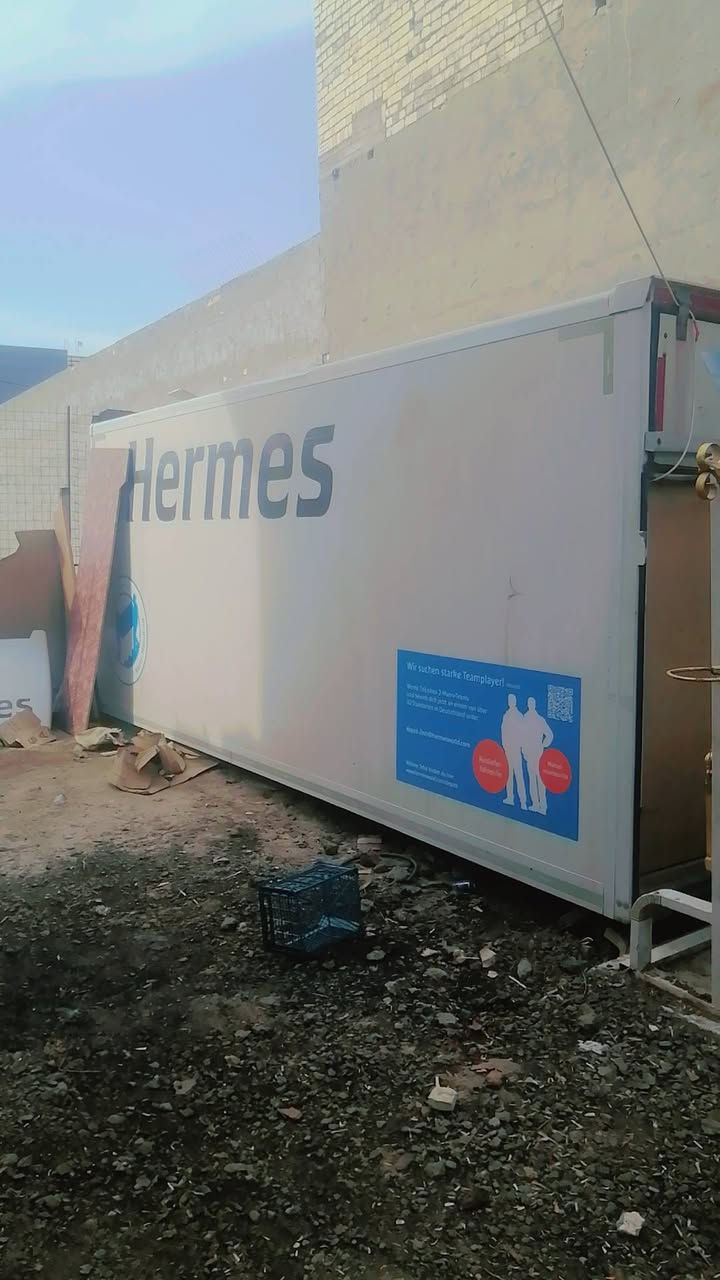 كابينه مال اتيكو مع الكاسحة مكان بغداد ابو غريب سعر١١$
***********
