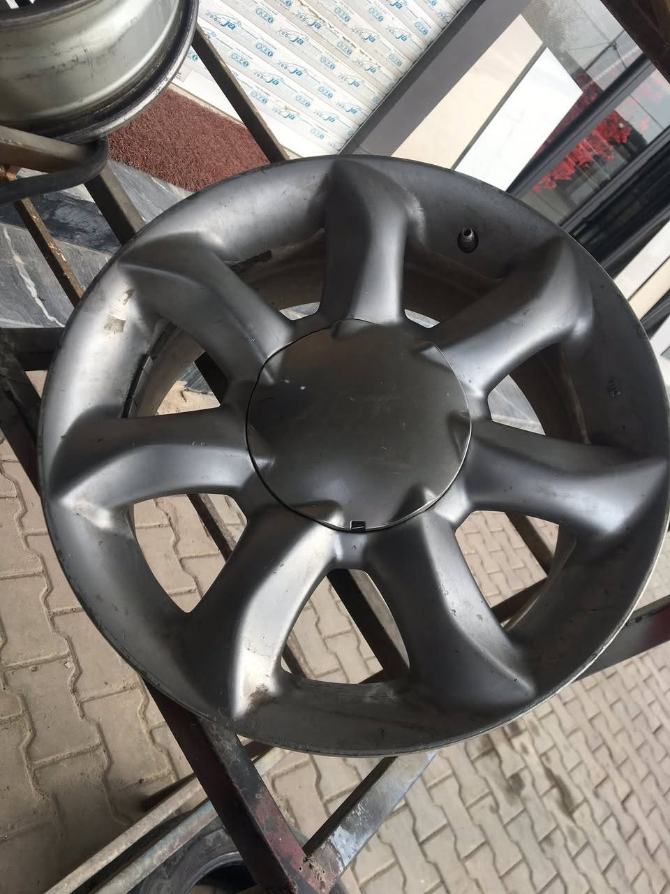 السلام عليكم
وياله انفنتي حجم ١٥ 

للبيع كامل ويه كپات 

كلش نظيف بدون كسر و عواج 

سعر ٢٠٠الف وبيها مجال 

وترهم مراوسه 

عنوان كركوك فلكة الاخوان


**إذا كنت صاحب هذا الإعلان وتريد حذفه لأي سبب، رجاءا أرسل رسالة إلى الدعم الفني**