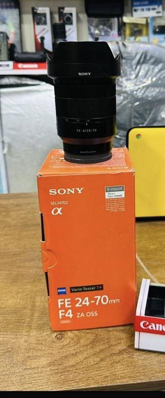 السلام عليكم 
عدسة سوني 24-70 فتحة 4 
رايدها مراوس ب 24-70 وانطي فرق


**إذا كنت صاحب هذا الإعلان وتريد حذفه لأي سبب، رجاءا أرسل رسالة إلى الدعم الفني**