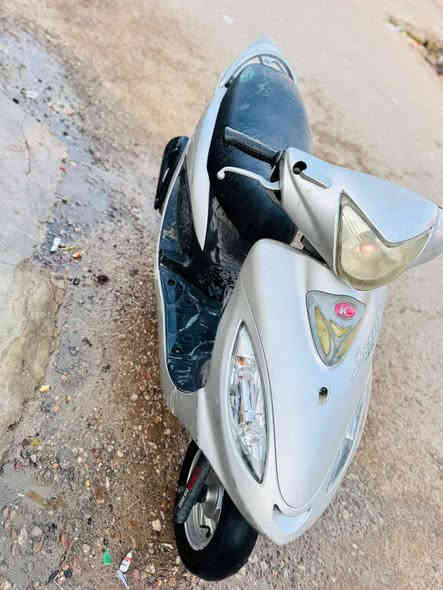 دراجة كامكو.    V2  محرك150 موديل 2013
مجفته السعر 600 وبيها مجال 
‏‪0 784 466 7119‬‏ الاستفسار
