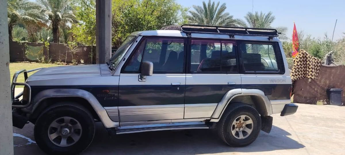 السلام عليكم من رخصه الأدمن كالوبر موديل 93 رقم بغداد سنويه مجدده مكينه وكير عادي بانزين بلادي لاتنقيص ولا تبخير تخم تاير كهربائيات شغاله دواخل جديده بلاديه بدون صبغ حداديه نضيفه 
بسمي تحويل مباشر 
مكان السيارة بابل الحمزه الغربي 
السعر 55 وبيه مجال مبوبايل 
***********
***********
اتصل وتدلل
