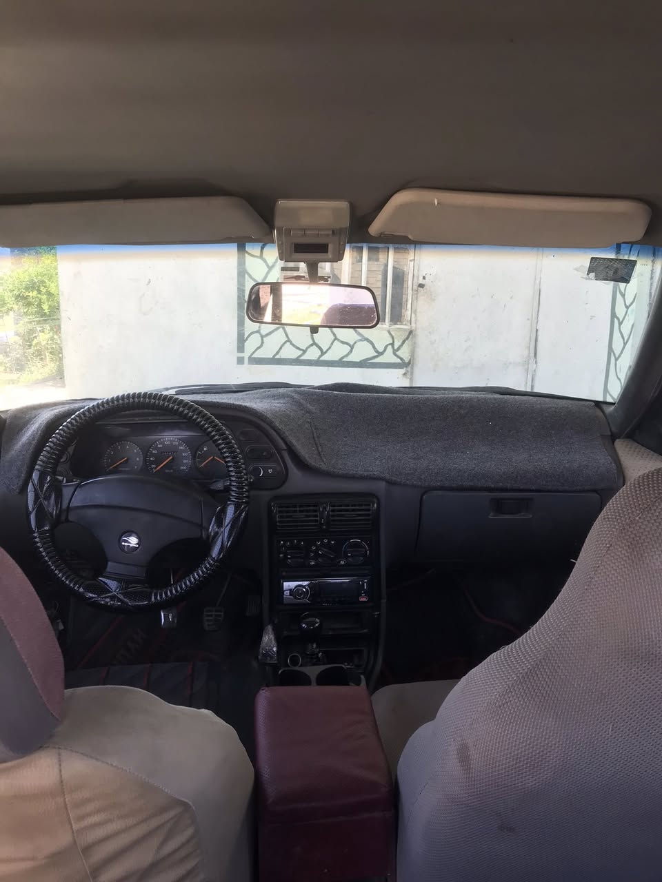 السلام عليكم يوجد سيارة دايو اسبيرو موديل 95. رقم كركوك  شرط تحويل سنويه 28 سياره جاهزه تبريد صدر جديد طخم تاير جديد كير ومحرك شرط بدون صبغ سياره حلوه 
السعر(29)وبيها مجال ومستعجل البيع 
الرقم /***********

