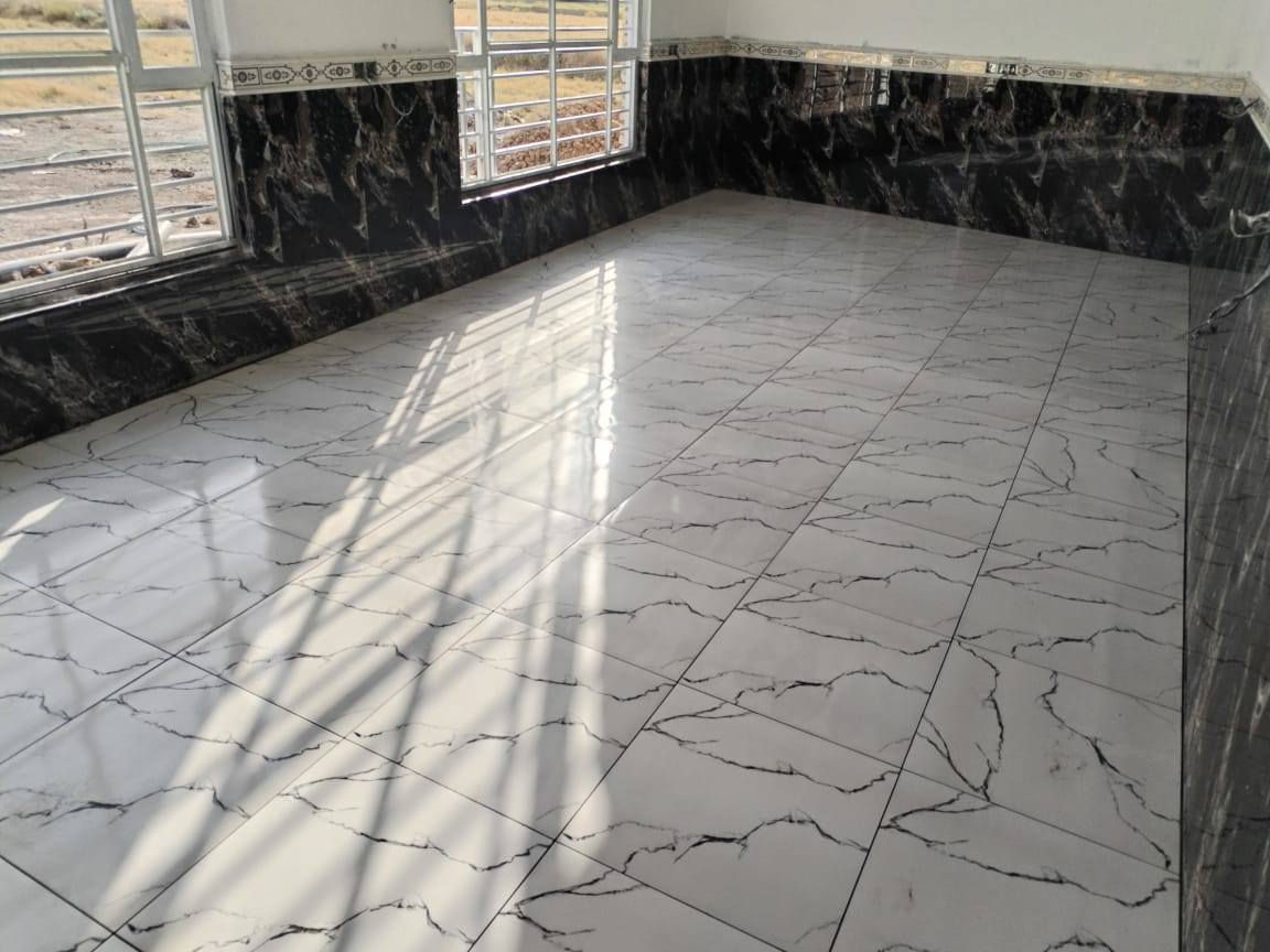 سلام عليكم خلفه سيراميك متفرغ حالياً المتر ب 5 الاف شغل درجه أولى ع الليزر والكبان العمل داخل ميسان فقط للأتصال *********** او وات ساب
