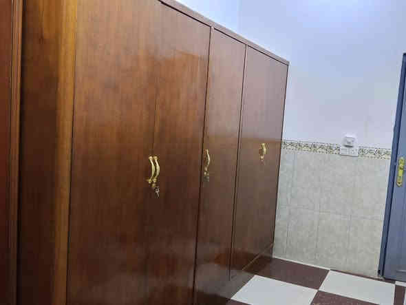 السلام عليكم كنتور ابو الخمسه صاج هاي النظافه كدامك السعر 165 الف العنوان كربلاء حي القادسية  ***********
