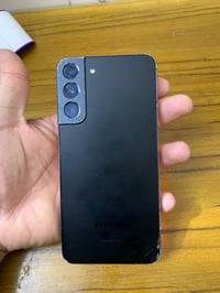s22 pls أمريكي لون اسود مكفول من كلشي للبيع او مراوس  السعر325 مكاني ب...