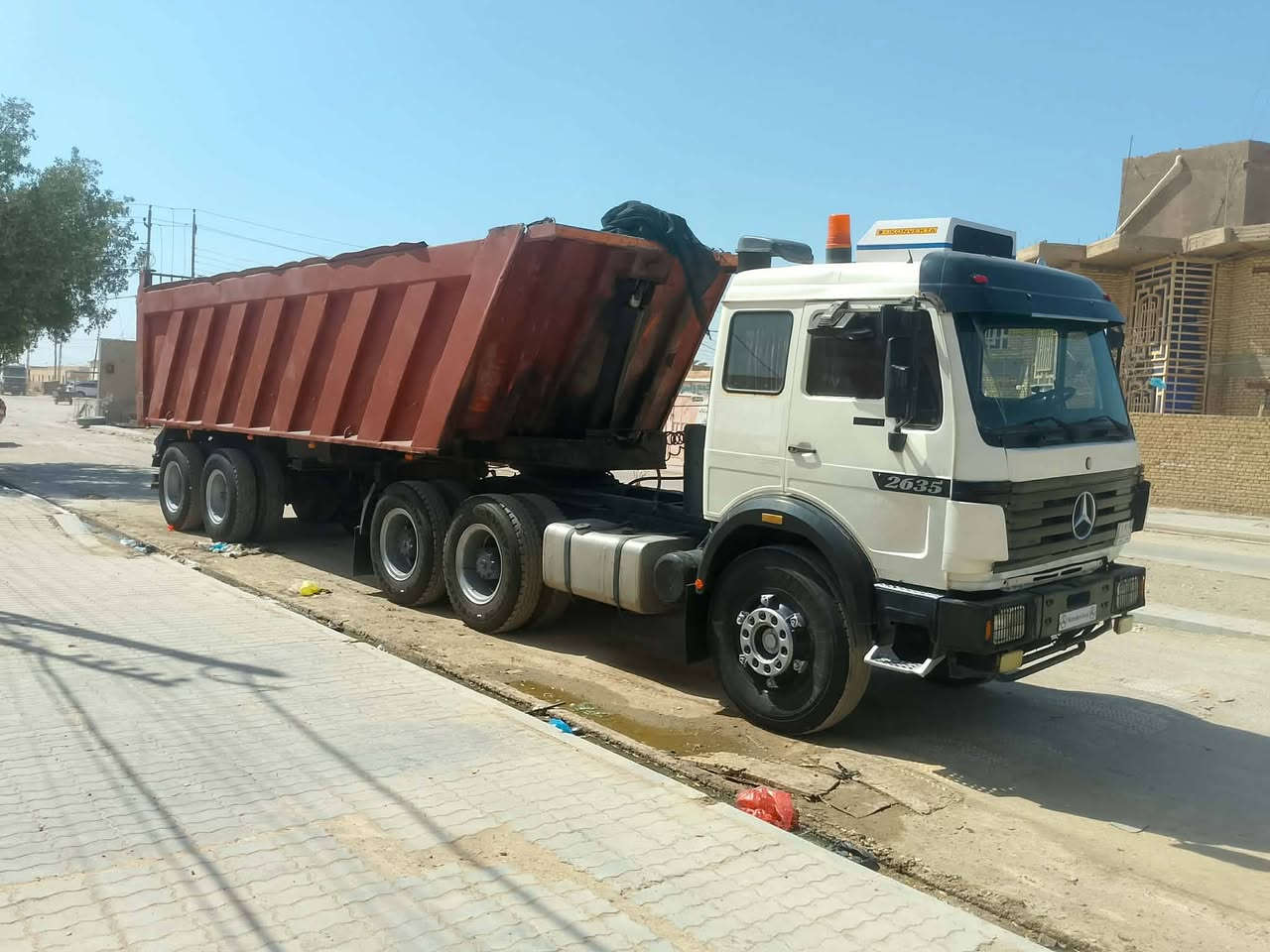 للبيع البي مديل 75مكينه 35 گير 160مجموعه جيئف تخم تاير راس وعربانه جديد رقم بغداد سنويه ل28 سياره جاهزة للعمل سعر 275هاتف+***********
