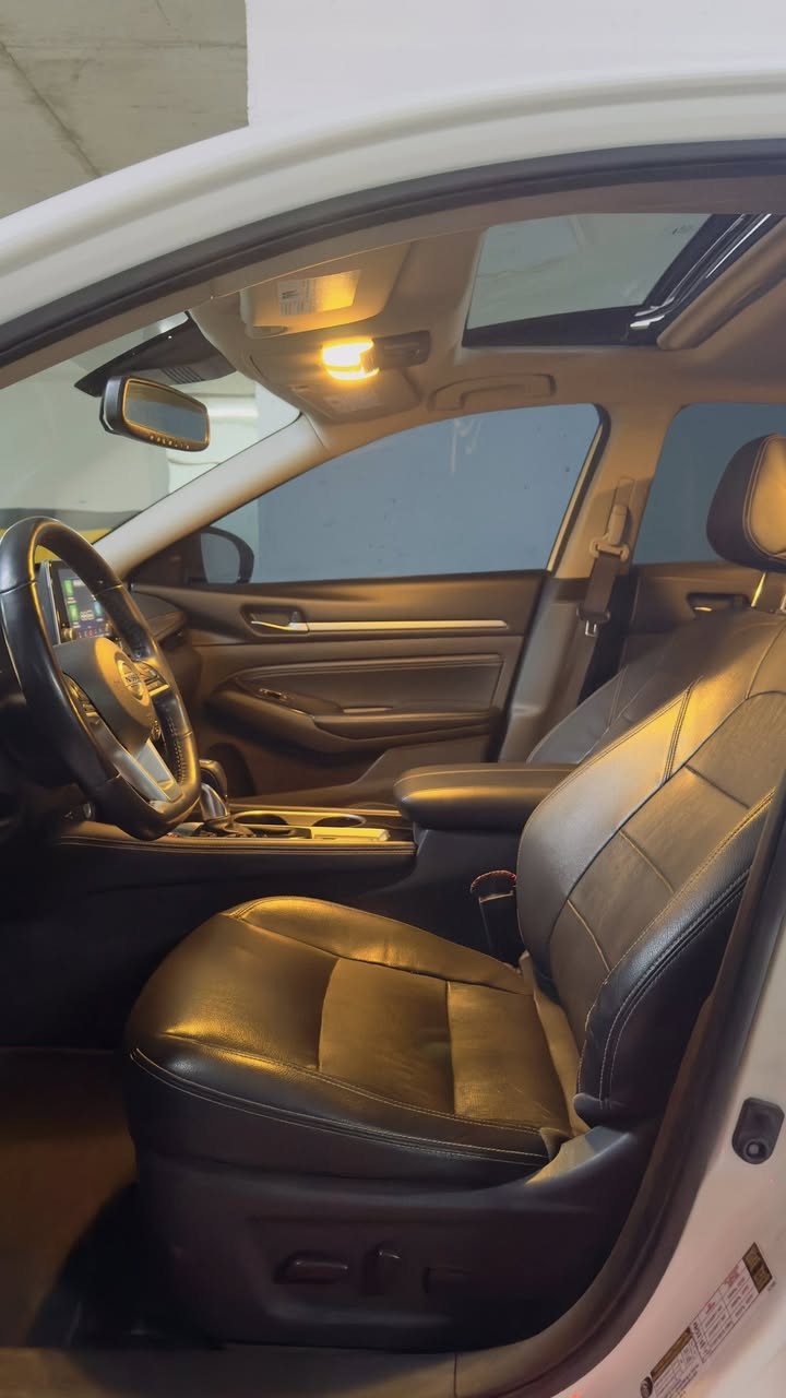 Nisan Altima  SL fulll 2020
٣ پارچەو یەک بستی سبوخە بەبێ ژورێ 
هیچ ئێرباگێکی نەتەقیوە 
مواسەفاتی /کوشن جلدە/کوشن هیتەرە/کوشن کارەبایە سەکنو سەیاق / سوکان هیتەرە/تەبرید مەرکەزیە/راداری پێشوو پشتوو تەنیشتی هەیە /شەخالە/ بەسمەیە/ تەعدیل سورعەیە/ خەتی جادەیە/ فوول فوول مواسەفاتە 
٦٠ مایل ڕۆشتوە 
سەنەوی تازە نوێ کرایتەوە
تەحویلوو خارەمەی بە شەرت 
گێڕو مەکینەی هەموو قەلبی بە شەرتە 
یەك دینار مەسرەفی نیە تەواو جایزە 
سعری١٦٠ مەجالێکی کەم
بۆ زانیاری زیاتر پەیوەندی بکە
0751 670 6787
