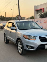 سنتافيه 2007 مكينه 6 سلندر  رقم بغداد   نص فول   7 راكب   3 قطع تبريد ...