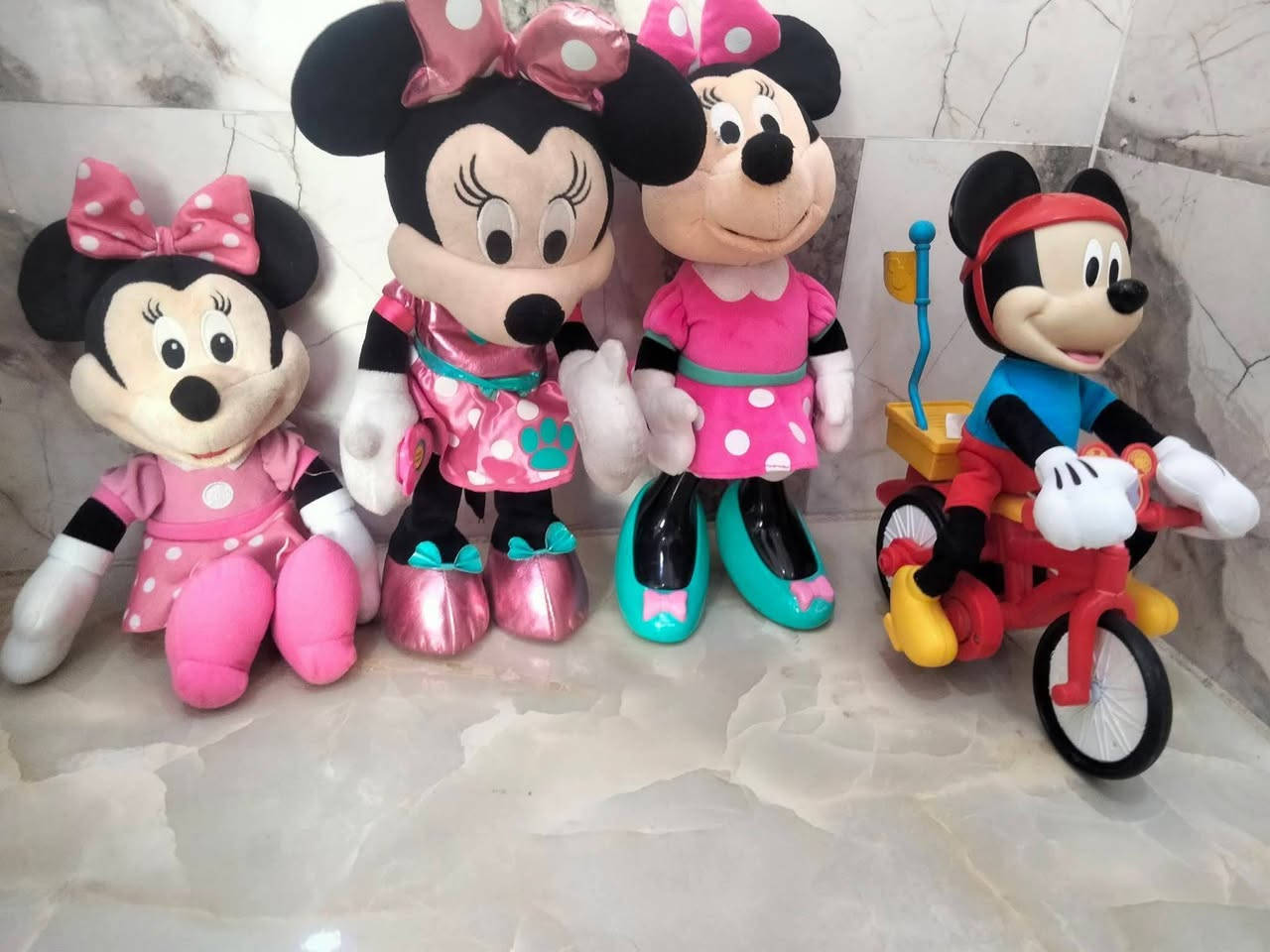 ابيع لاعلى سعر 
متوفر توصيل


**إذا كنت صاحب هذا الإعلان وتريد حذفه لأي سبب، رجاءا أرسل رسالة إلى الدعم الفني**