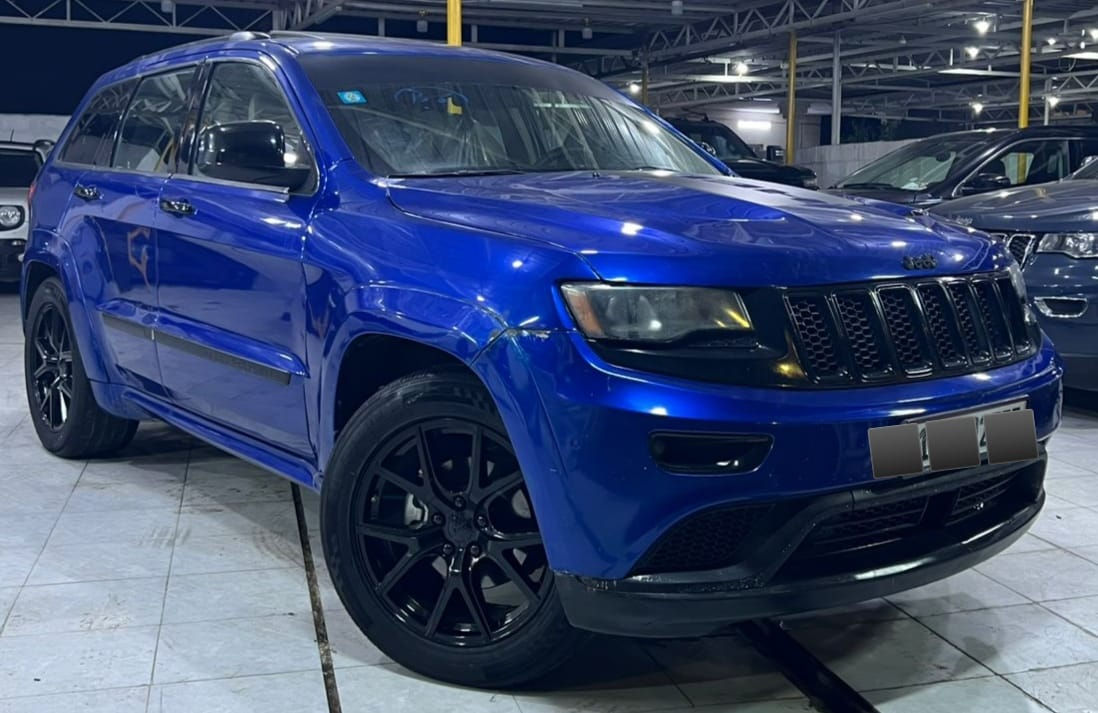 السلام عليكم
للبيع أو مراوس
جيب كراند شيروكي
الفئة RT
حجم المحرك 5700
موديل 2013 محدثة الخارج بالكامل 2020 SRT
فول مواصفات
السعر 133 ورقة فقط
بانوراما
شاشة كبيرة
كامرة دوارة
تبريد قطعتين 
تحكم ستيرن اربع جهات
بصمة أبواب وتشغيل وجنطة
تشغيل عن بعد
موس مودات
كشنات جلد
كشنات كهرباء
هيتر بالكشنات
جنطة كهرباء
رادرات
مكينة كير شرط
كهربائيات كلهة شغالة
تخم تاير او ويل جديد 
صدر أمامي خلفي جديد
مصبوغة عام تغير لون من النيلي للازرق
مكاني ديالى بعقوبة اي استفسار على الرقم ***********
