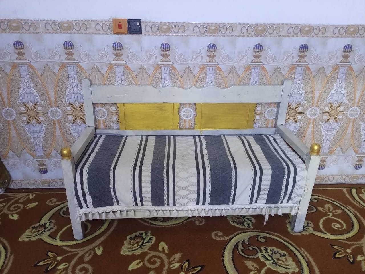 السلام عليكم عندي 3 كرويتات للبيع كلهم 75 من غير المفرش المفرش جديد ماخذتة العنوان زعفرانية


**إذا كنت صاحب هذا الإعلان وتريد حذفه لأي سبب، رجاءا أرسل رسالة إلى الدعم الفني**
