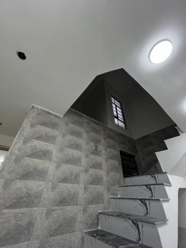 #ممول
دار للبيع 
المساحه 100ًمتر طابو زراعي 
بناء حديث + تسليم مفتاح 🔑 لمشتري
موقع  البكرلي الثانيه شارع محطه الغاز نهايته يسار قبل مضيف 
يحتوي على غرف نوم وصاله ومطبخ وكلدور ومجمع صحي 
السعر مناسب 73 مليون 
ليرغب بشراء مراجعه المكتب…
عقارات املاك العراق 🇮🇶 
***********
***********
