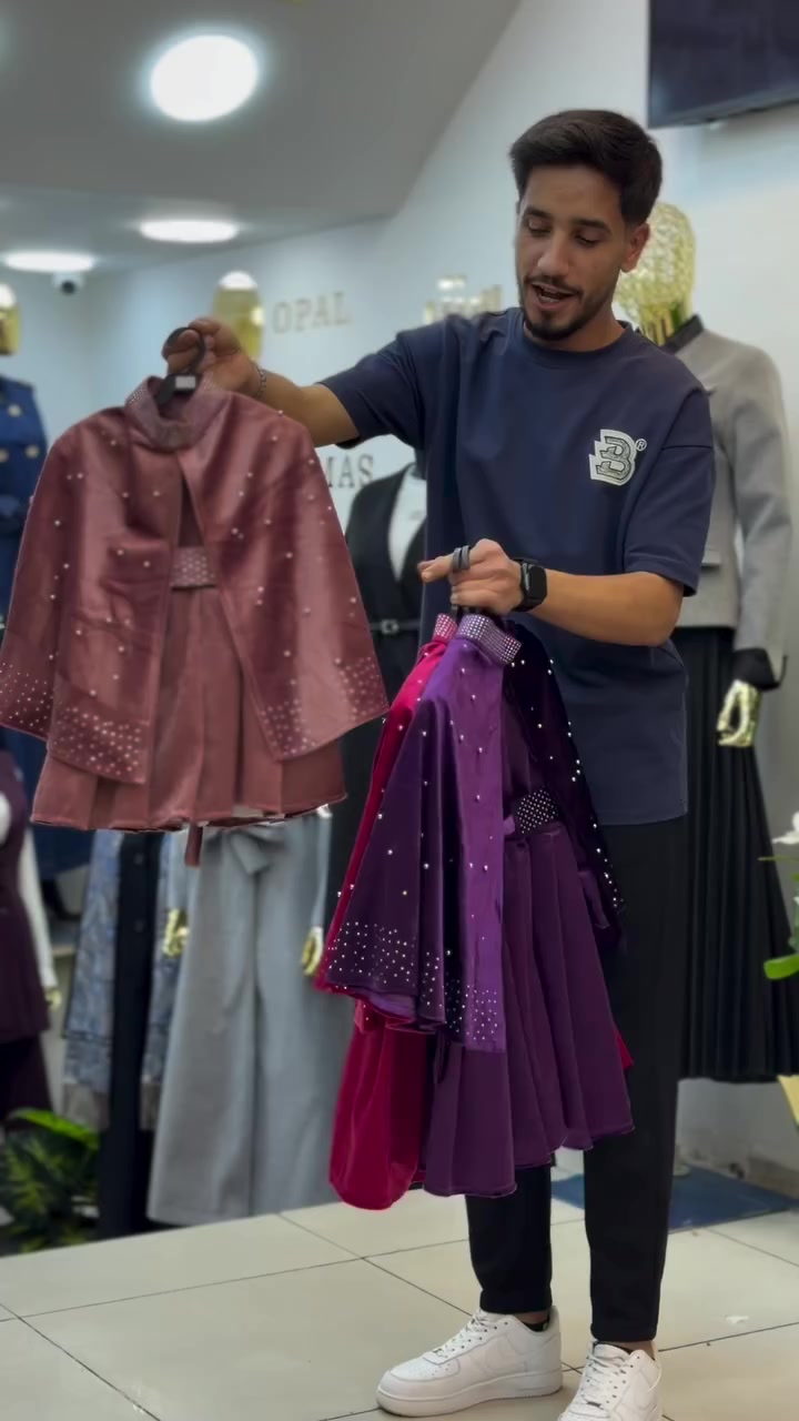 🌜NEW COLLECTION 🌛  فستان من كوليكشن عيد الفطر السعيد 🤍✨ بخامة ولا غلطة قطعتين ✨بحركة حجر علكاب خيالي ☺️🤍 موقعنا العقبة شارع كتاكيت 🤍 خدمة توصيل لجميع أنحاء المملكة 🛻 لتواصل 0795363670 #kidsfashion #kids #fashionblogger #fashionblogger


**إذا كنت صاحب هذا الإعلان وتريد حذفه لأي سبب، رجاءا أرسل رسالة إلى الدعم الفني**