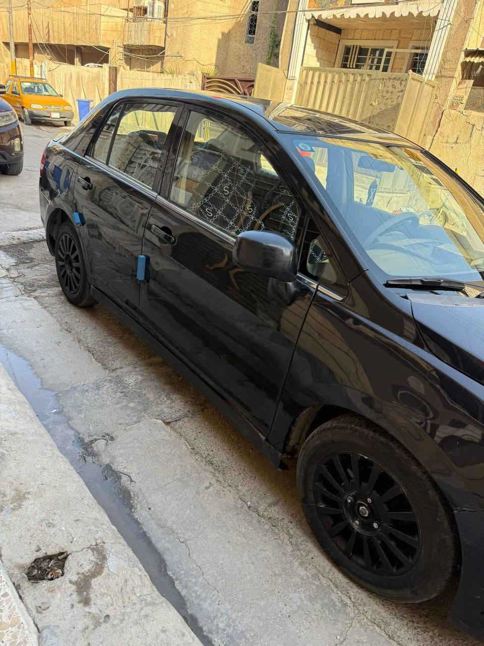 السللام عليكم للبيع سياره نيسان فيرسا 2008 سياره تبريدها شغال كهربائيات شغاله مكينه جديده 1800 كير جديد تفاصيل السياره داخل المنشور السونار سعر 63 وبيها مجال للشراي مكاني بغداد الشعب للتواصل ***********
