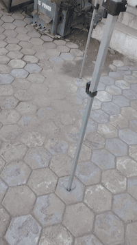 سقفيه يابانيه ارتفاع مترين وطول وعرض مترين تتركب مع جادرها والجنطه التواصل خاص او واتساب ***********
