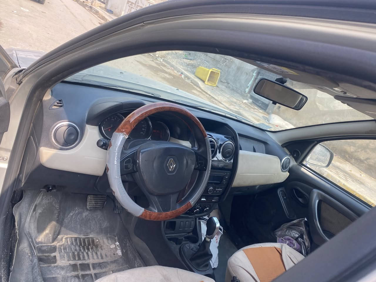 سياره رينو داستر مديل 2018
السياره باسمي السنويه منتهية من 2024
كلشي بيها شغال
بيها ضربات ما مصلحه
السعر 100$ بيها مجال
واتساب ***********
