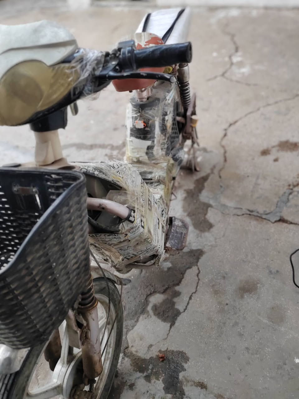 يا الله
سلام عليكم
دراجه شحن للبيع
او امراوس بموبايل ايفون 
5بطاريات 
السعر 225
رقم الهاتف
***********
